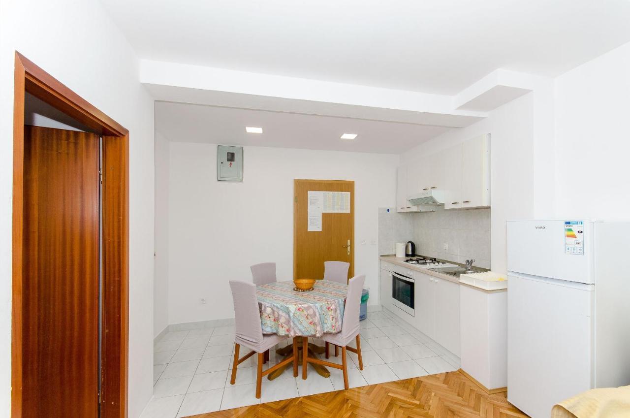 Apartments Marinko Makarska Exterior photo